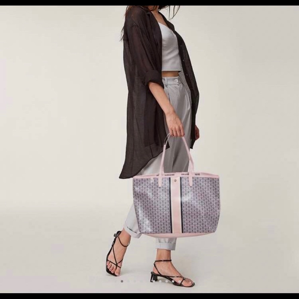 Vintage Tory Burch Gemini Never Full GM Tote Bag. Pink/Grey/White.